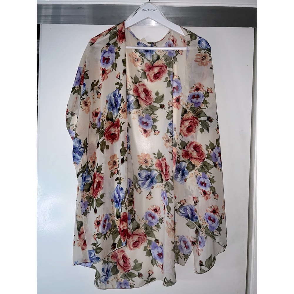 Emory park beige floral kimono